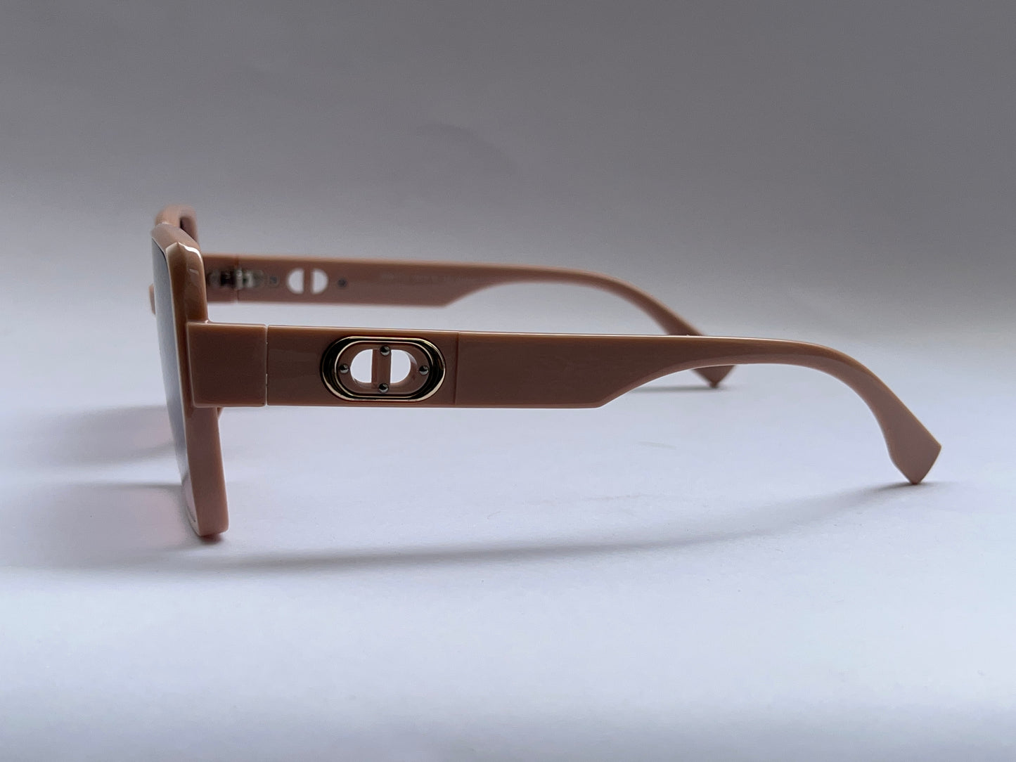 RETRO PEACH SHADES
