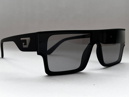 LIGHT LENS STRAIGHT TOP BLACK BOMBER SHADES