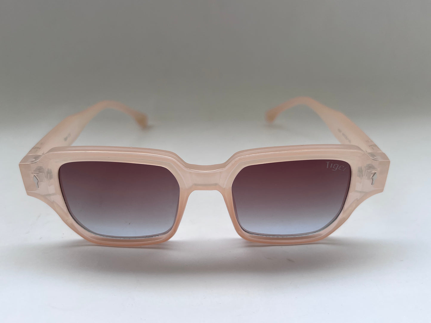 PEACH GLOW SQUARE SHADES