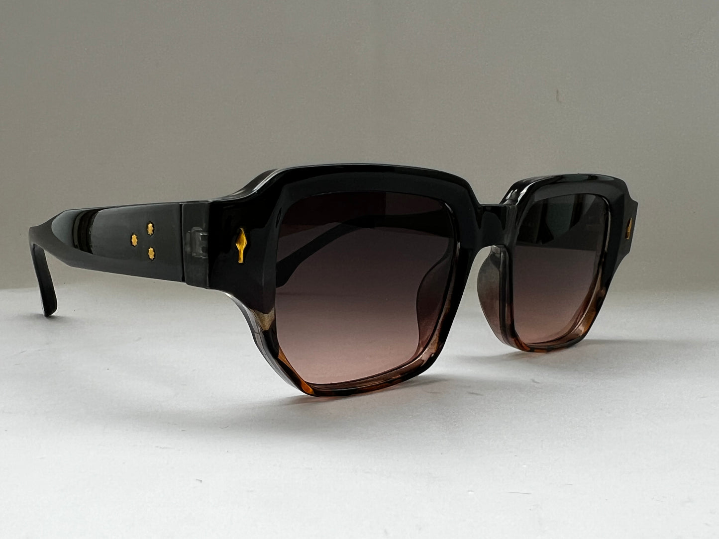 ONYX GRADIENT TORTOISE SHELL LUXE SHADES