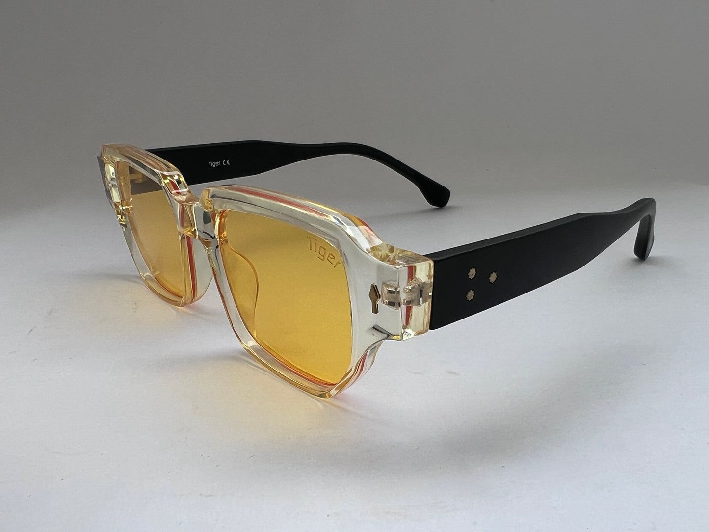 SUMMER SUN YELLOW TINTED SHADES