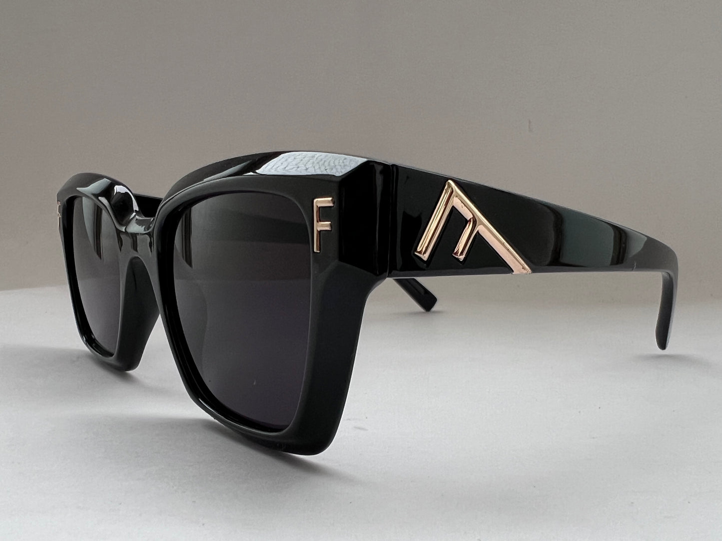 BLACK CAT CLASSIC VINTAGE SHADES