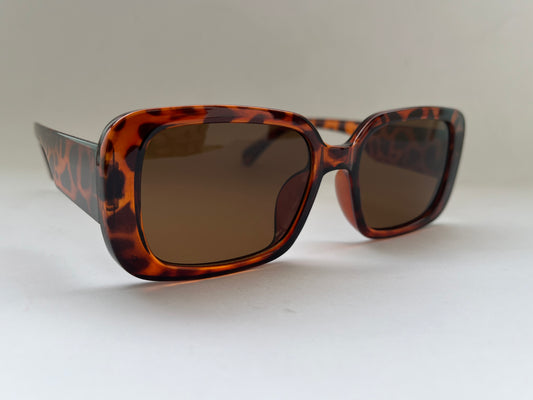 Sunglasses with tortoiseshell frame and dark lenses / CLASSIC VINTAGE LEAPORD PRINT SUNGLASSES