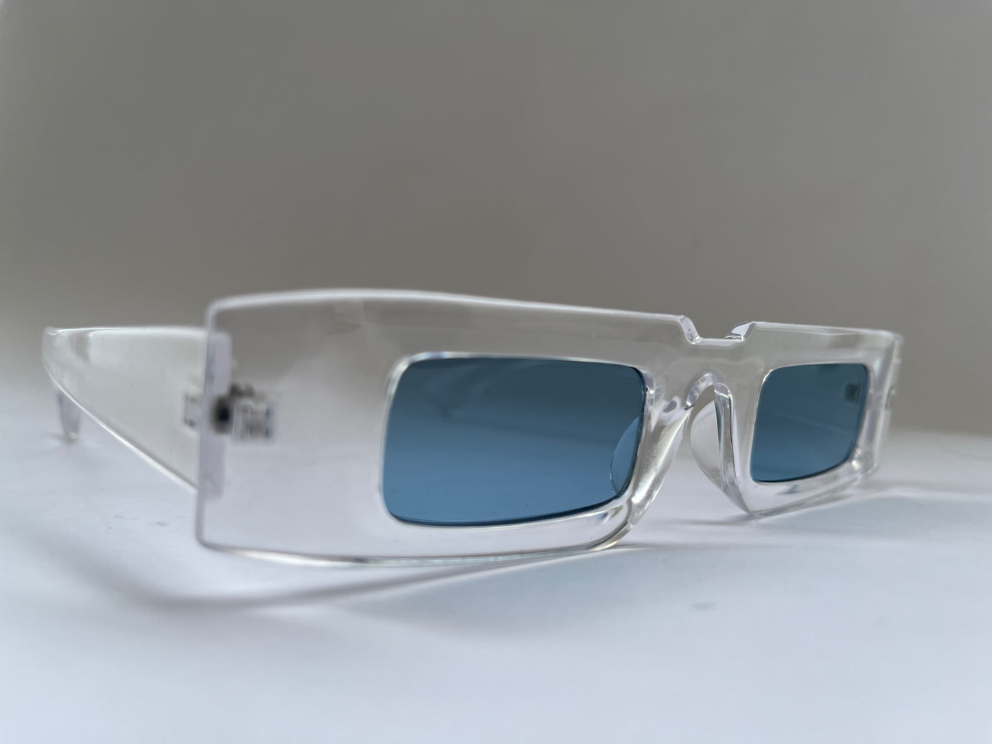 ICEWAVE CLEAR FRAME BLUE TINTED GOGGLES