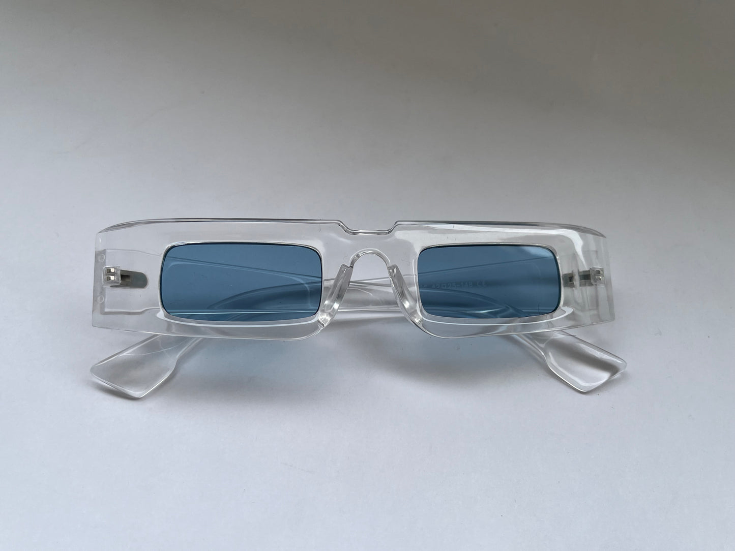 ICEWAVE CLEAR FRAME BLUE TINTED GOGGLES