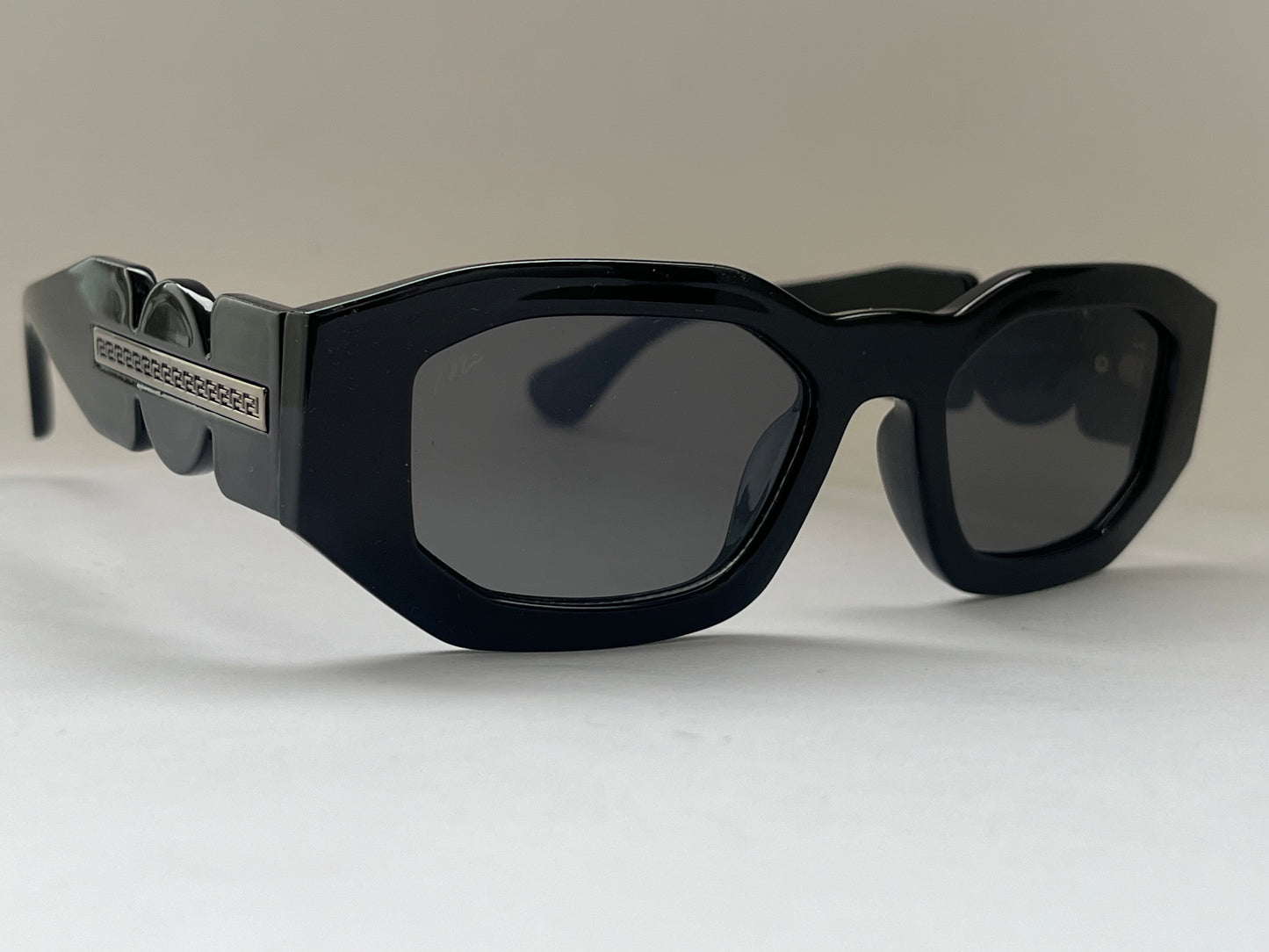 NOIR EDGE LUXE BLACK SHADES