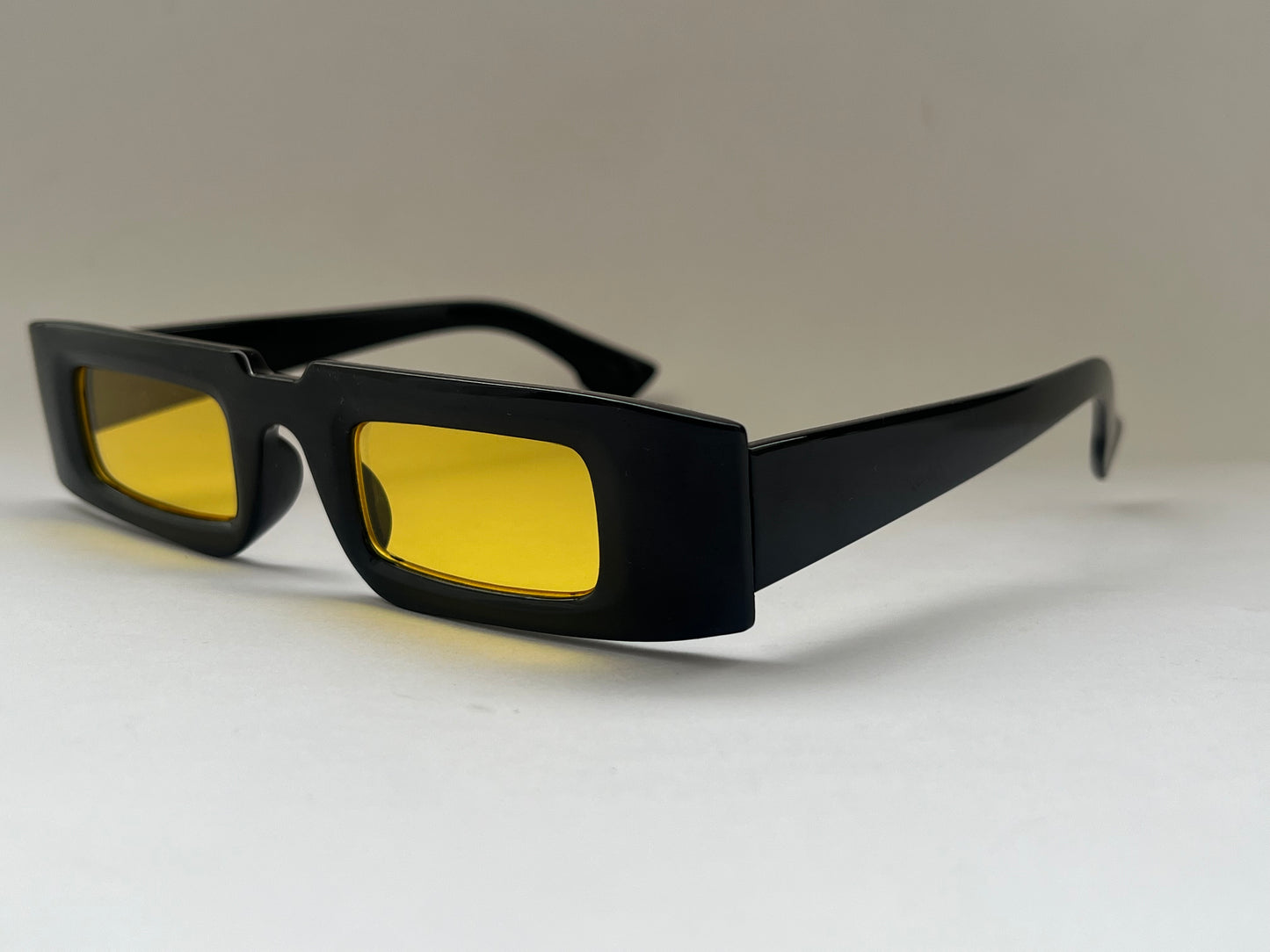 BLACK SPECTRUM YELLOW TINTED SHADES