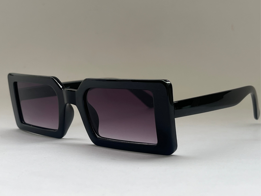BLACK RECTANGULAR CLASSIC SHADES