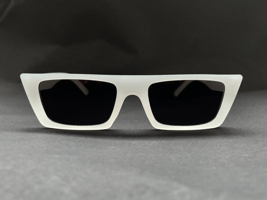 CLOUD BOLD WHITE STRAIGHT TOP SHADES