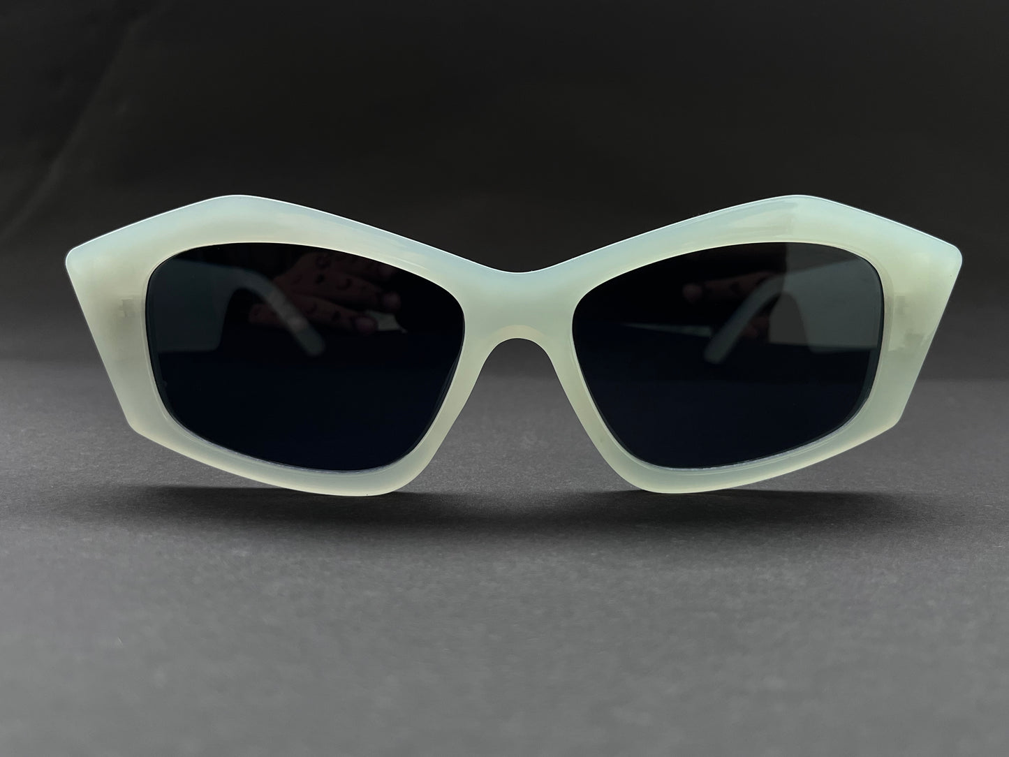 CLOUDSTORM GREY FUTURISTIC SHADES