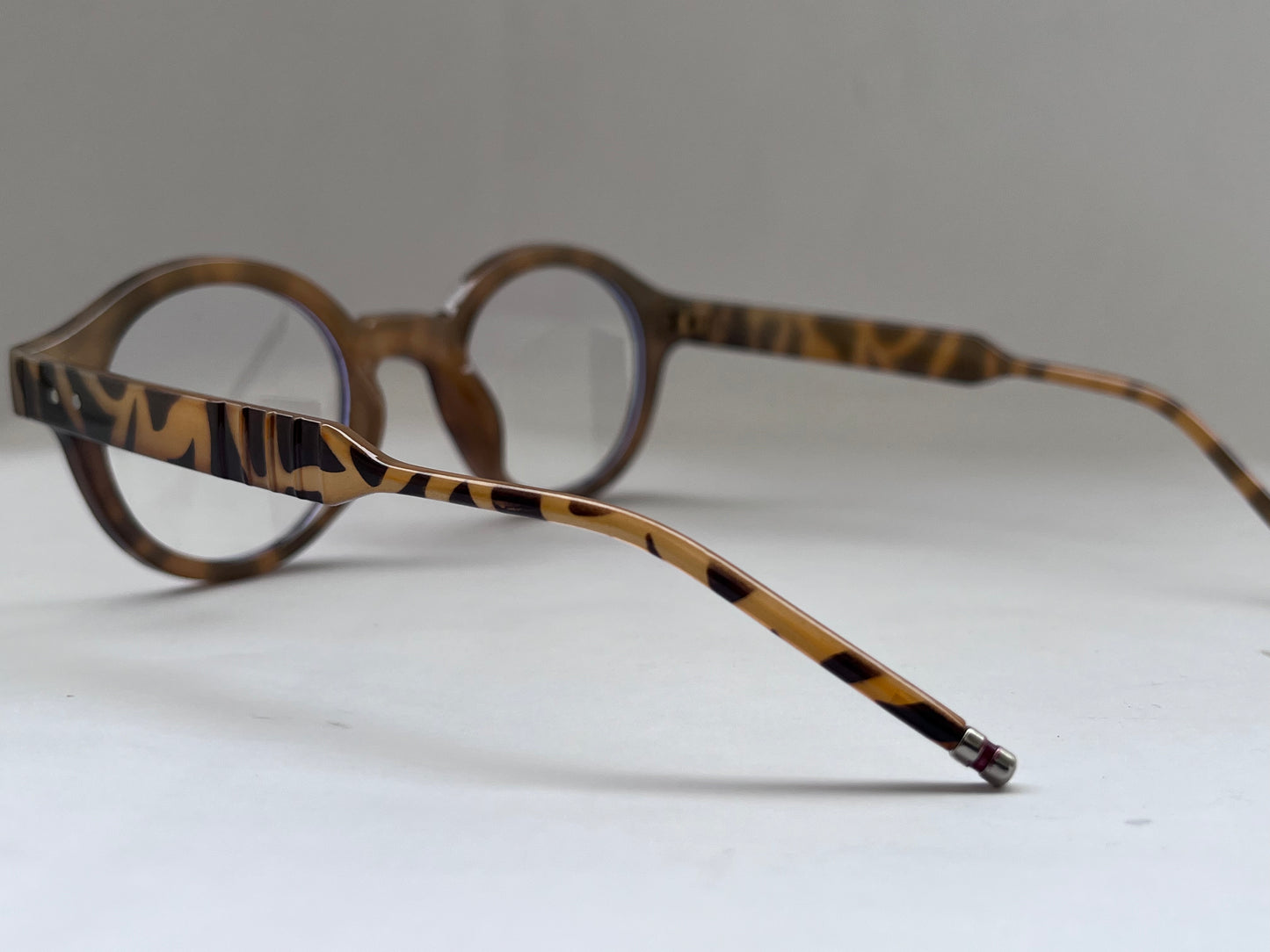 SAFARI CLEAR ROUND FRAMES