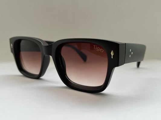 MATTE ECLIPSE STRETCHED SQUARE SHADES