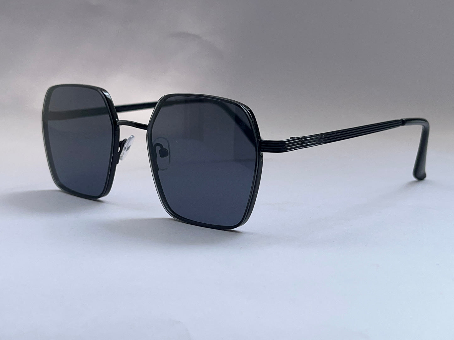 BLACK CLASSIC UNISEX SQUARE SUNGLASSES