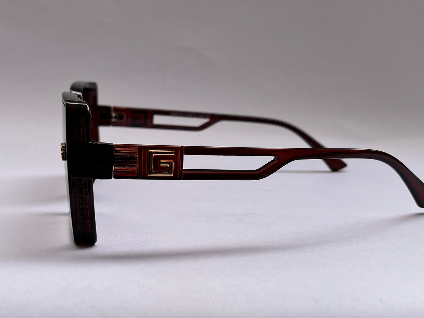 DARK BLOOM RICH BERRY-BROWN VINTAGE SHADES