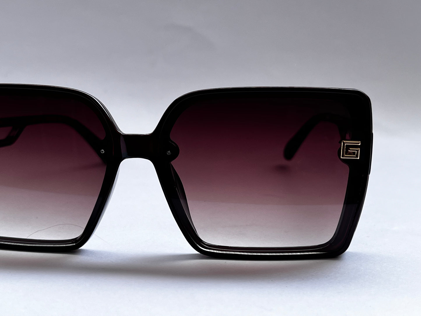 DARK BLOOM RICH BERRY-BROWN VINTAGE SHADES