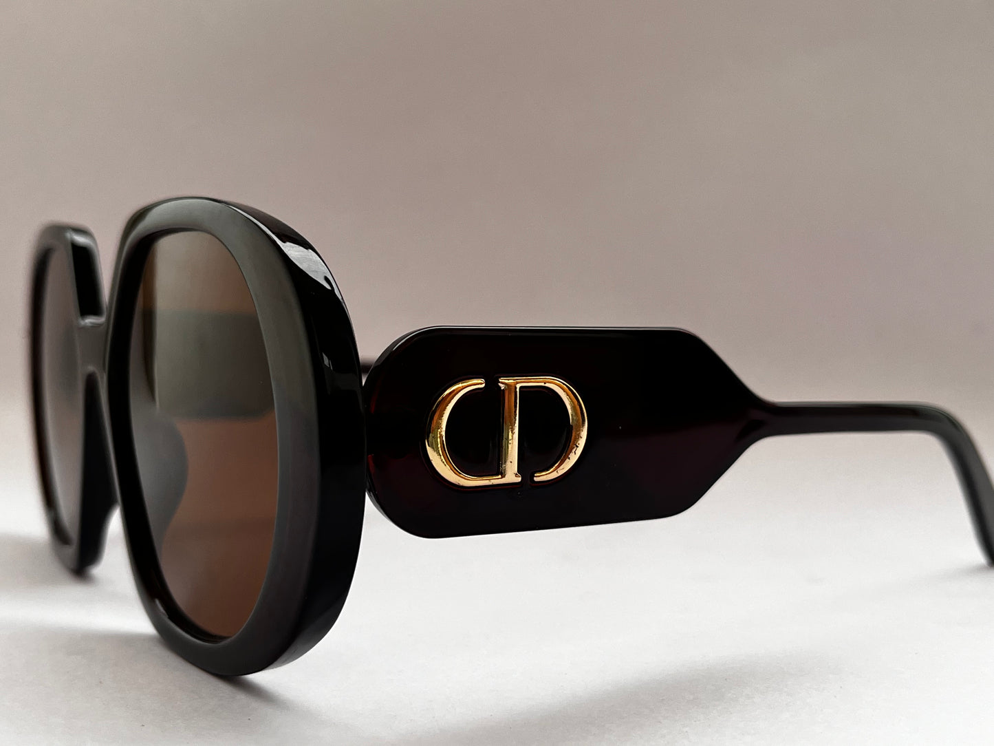 D-EDGE CHUNKY BROWN SHADES