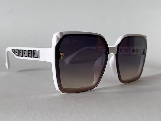 WHITE HORIZON LUXE SHADES