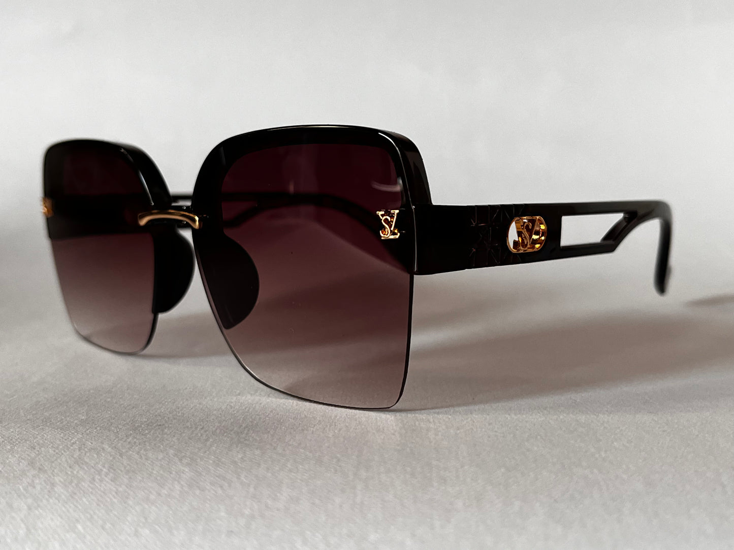 BERRY HORIZON SQUARE LUXE SHADES