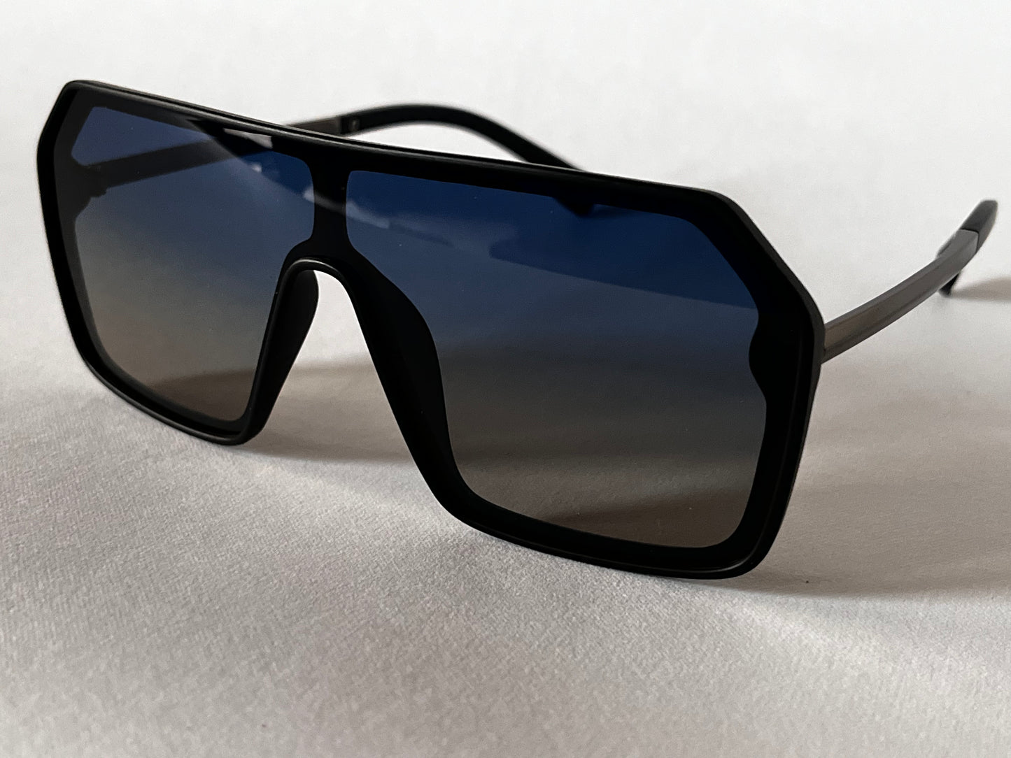 SKYLINE BOMBER SHADES