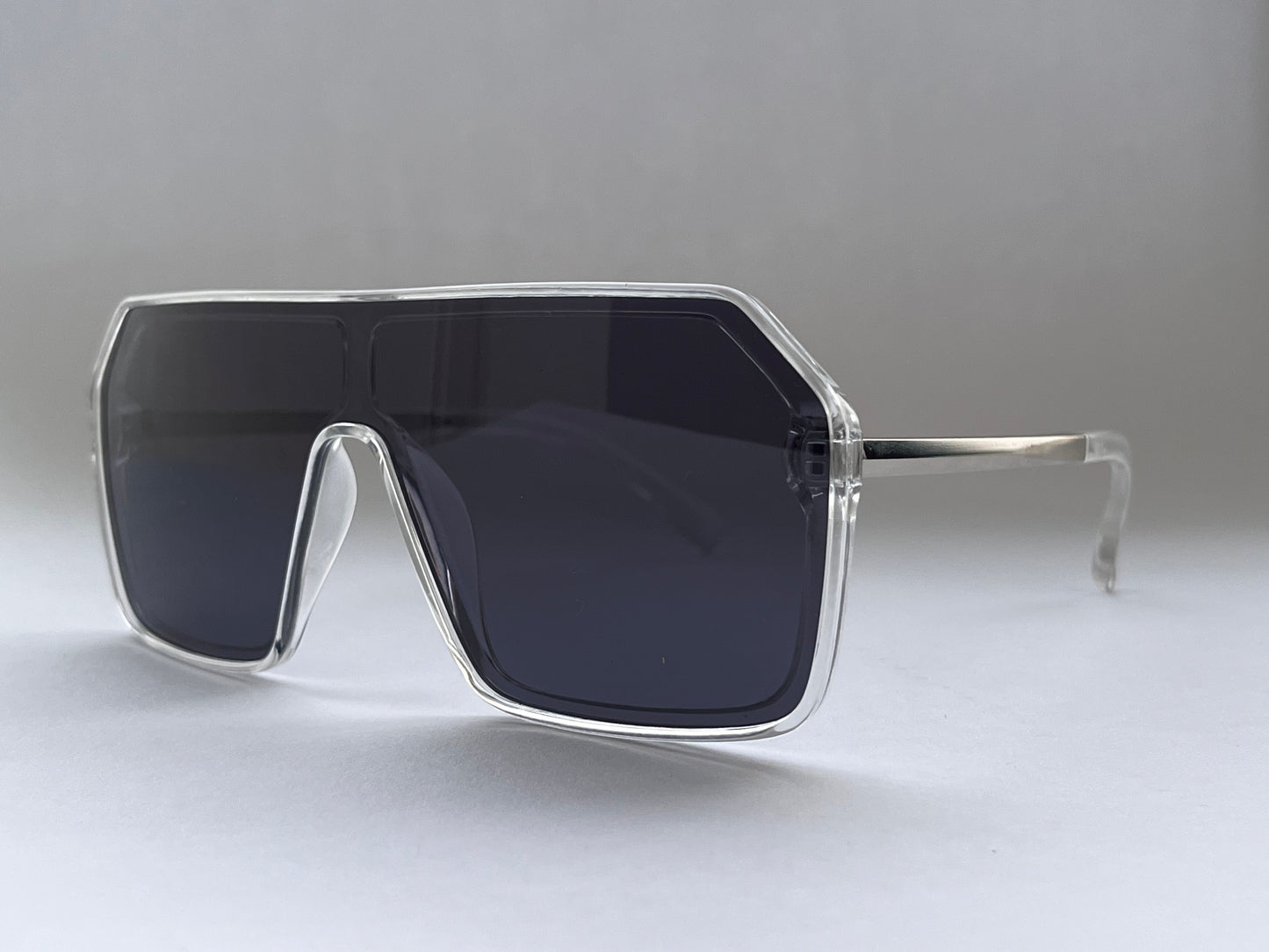 CLEAR FRAME STRIKING BLACK BOMBER SHADES