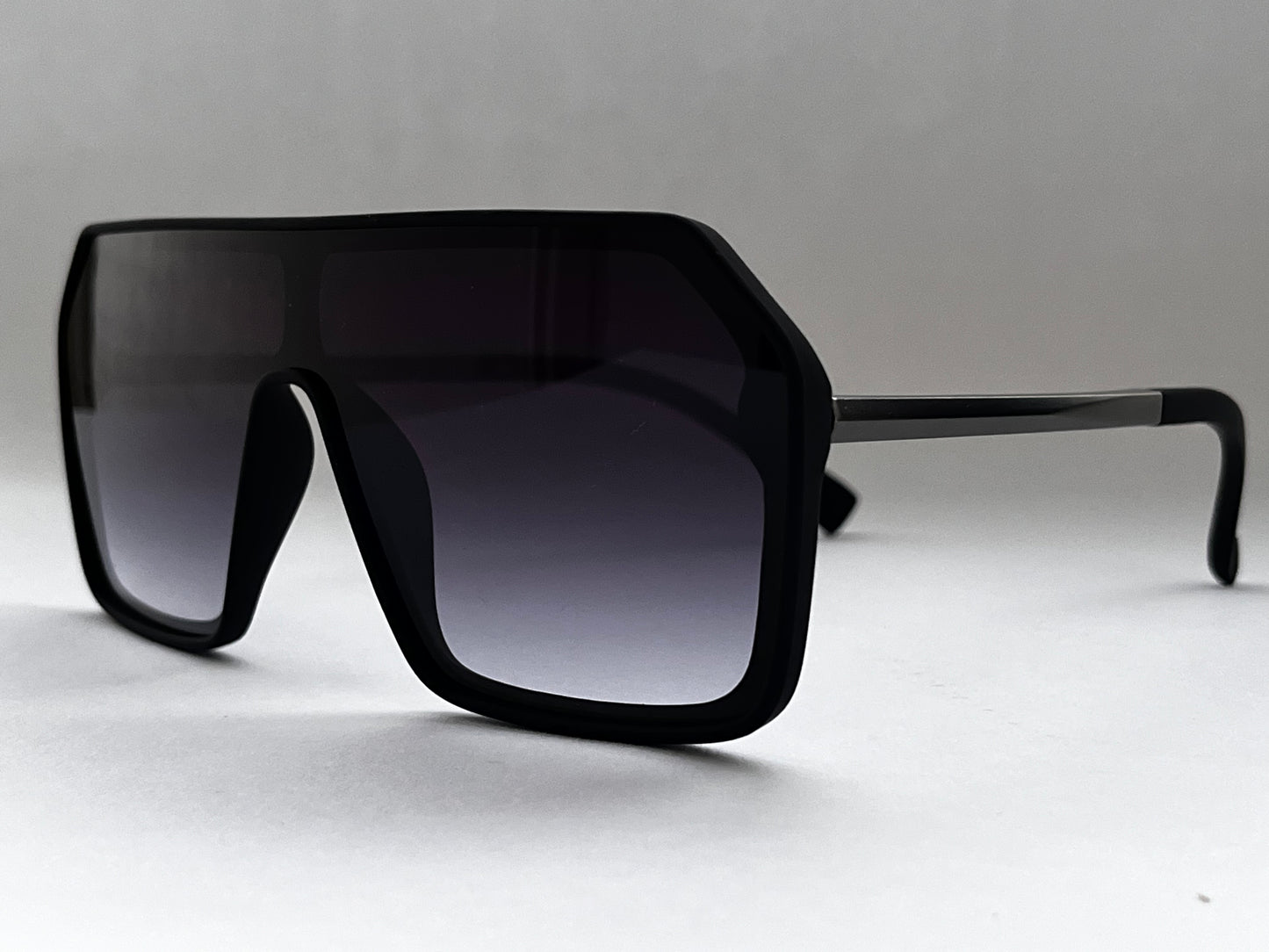 BLACK BOMBER UNISEX SHADES