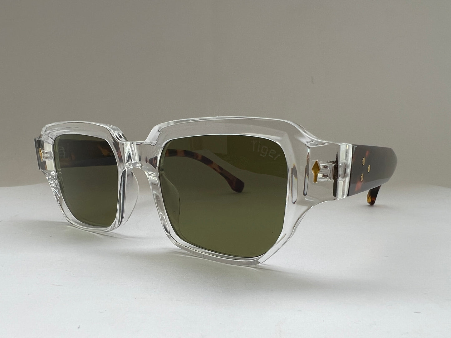OLIVE AURA CLEAR FRAMED GLASSES