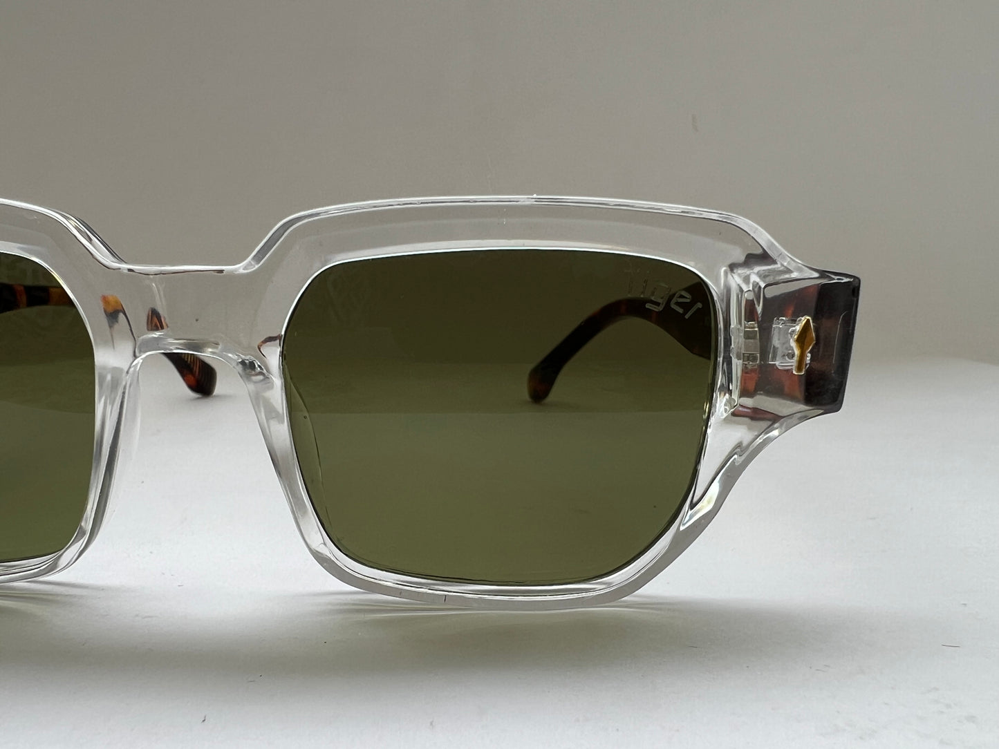OLIVE AURA CLEAR FRAMED GLASSES