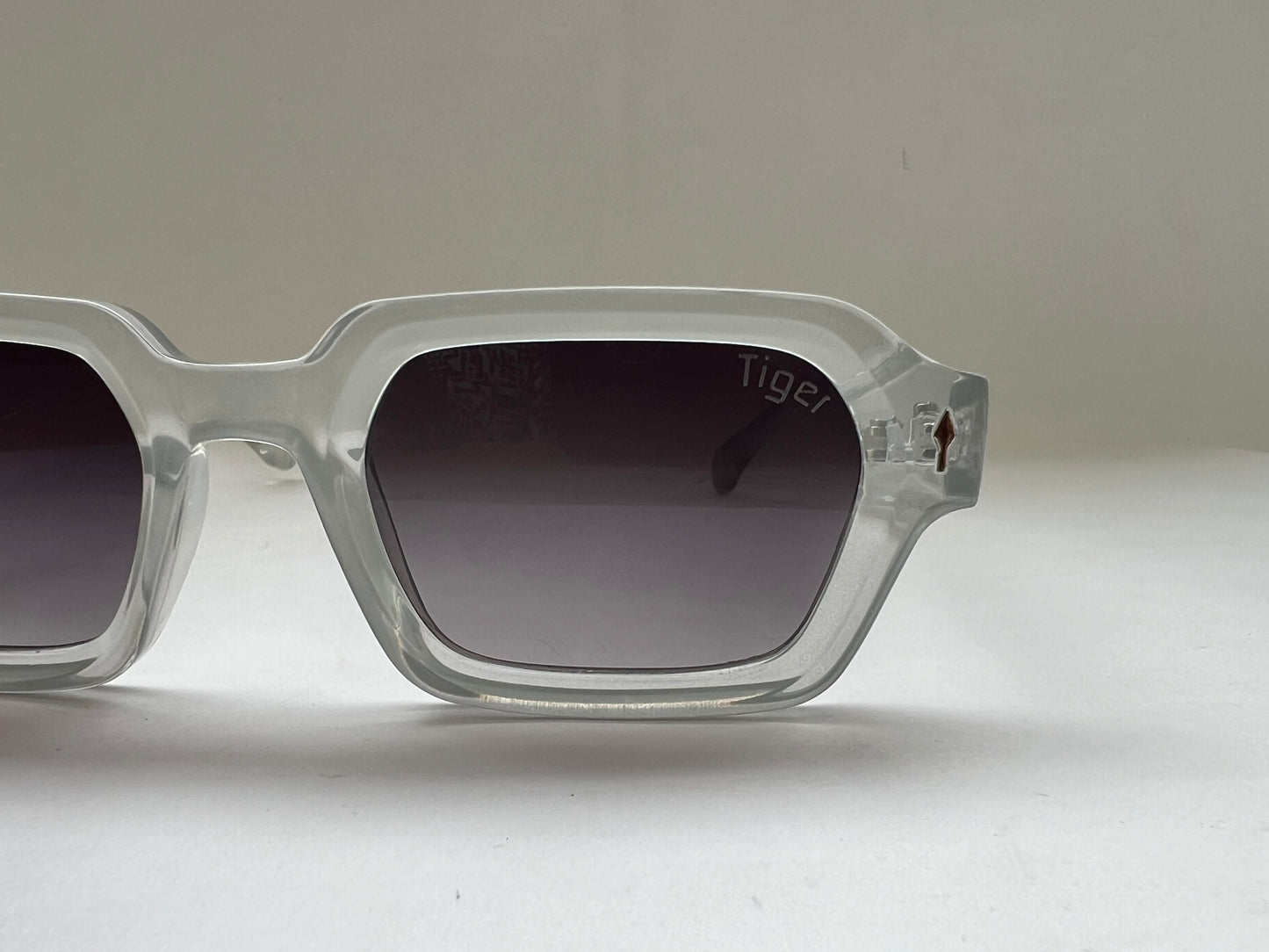 GREY MIST TRANSLUCENT SHADES