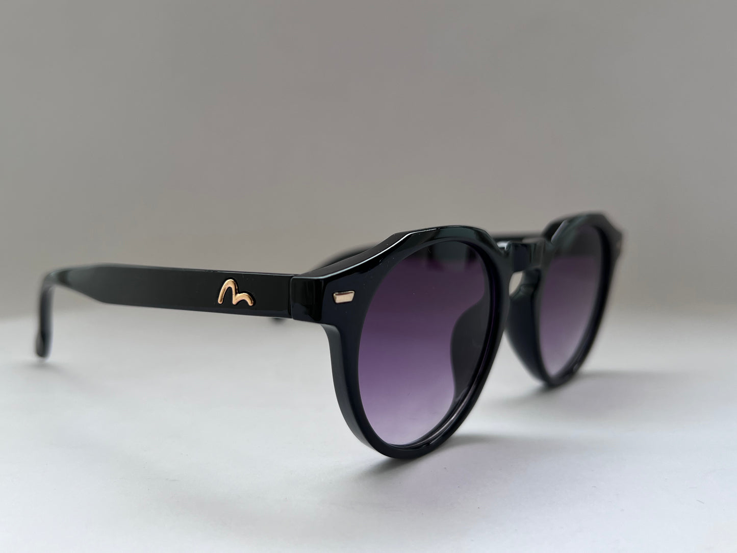 DARK ORBIT ROUND SUNGLASSES