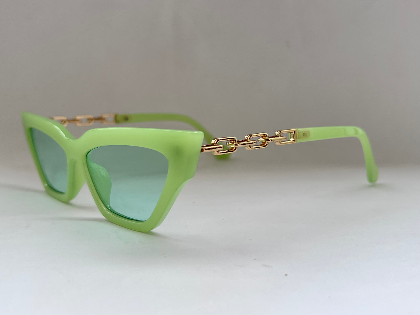 GRASSHOPPER FT.GOLD CHAIN GREEN SHADES