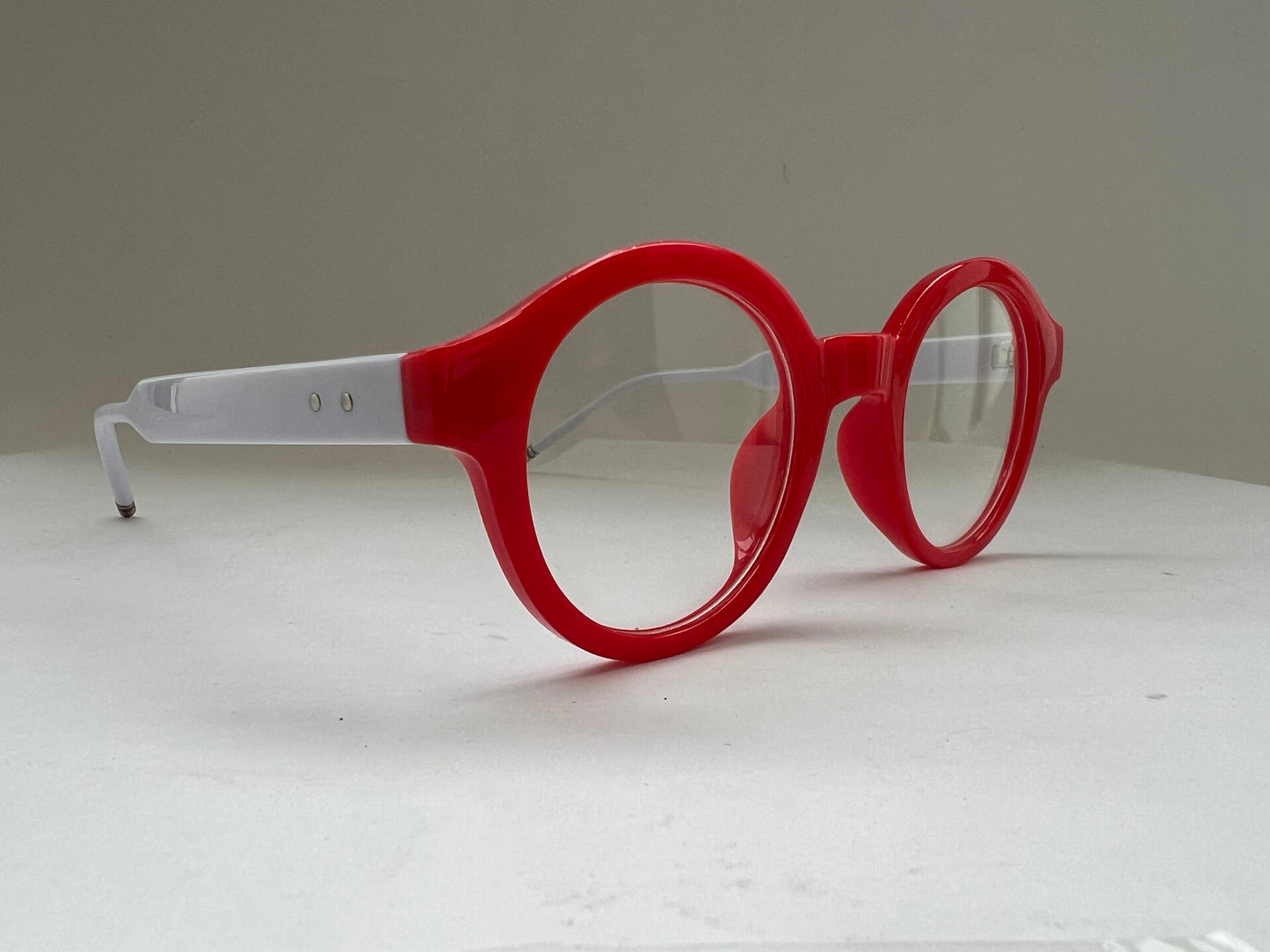 RED N WHITE CLEAR POP FRAMES