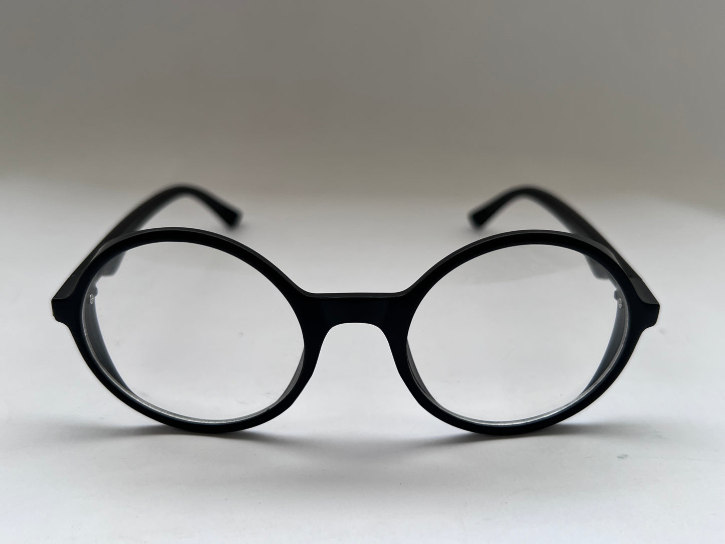 CLEAR ROUND LUXE BLACK FRAMES