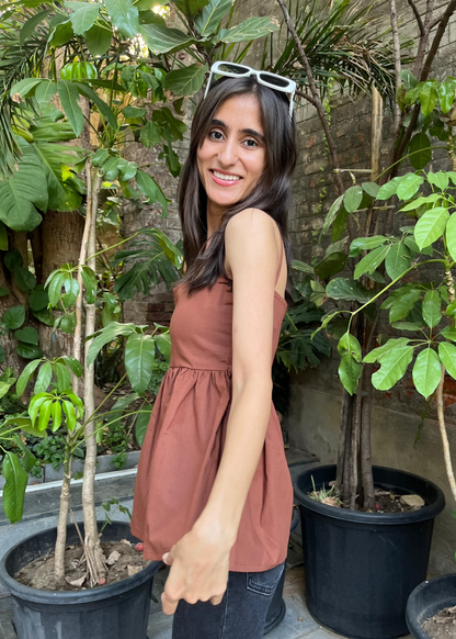 MILA TOP [neutral brown]