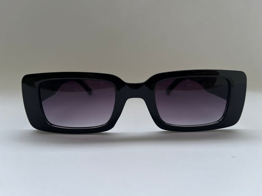 WIDE COOL BLACK SUNGLASSES