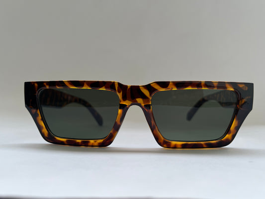 TORTOISE SHELL SLEEK SUNGLASSES