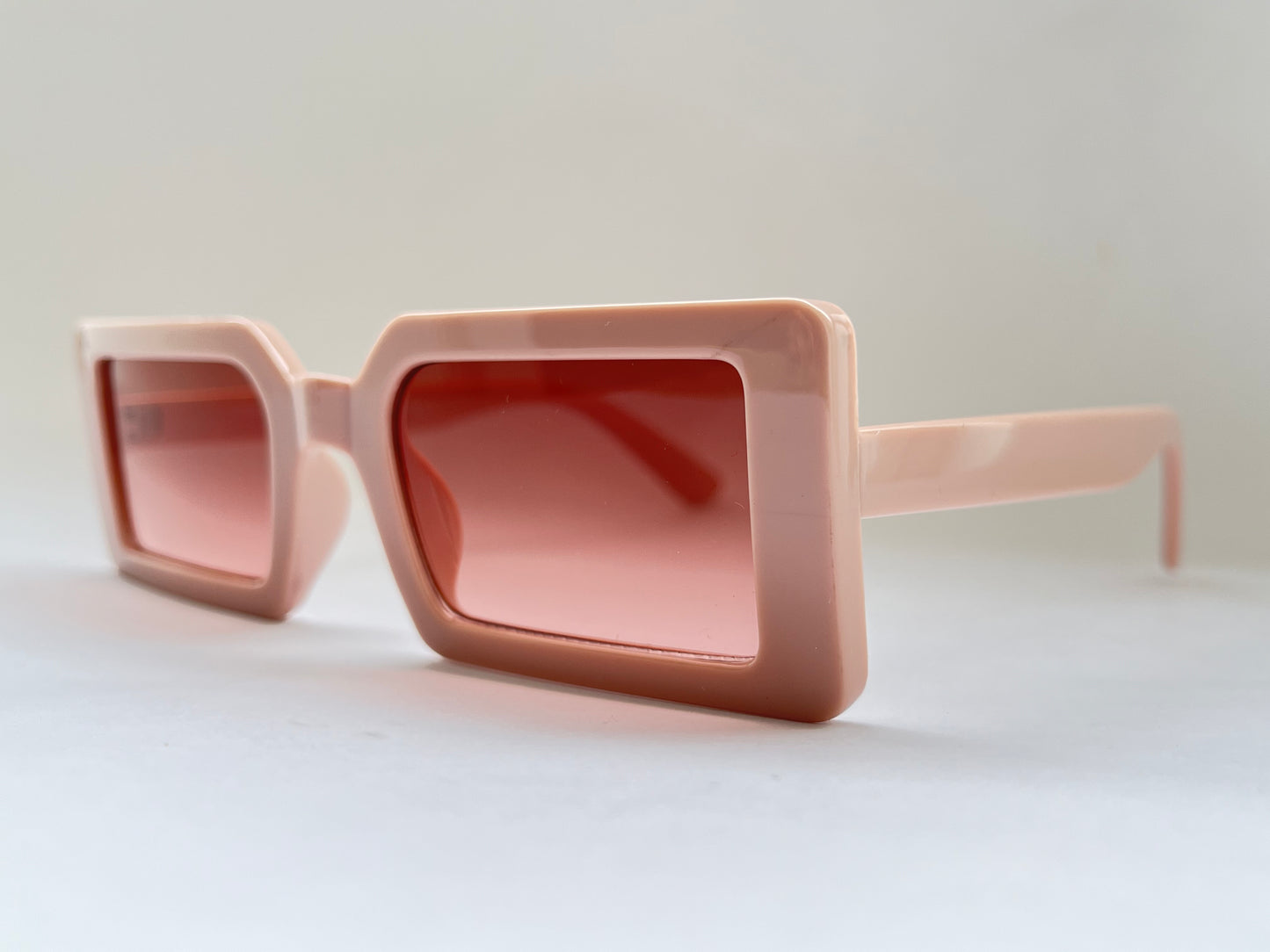 BLUSH MODE BABY PINK SHADES