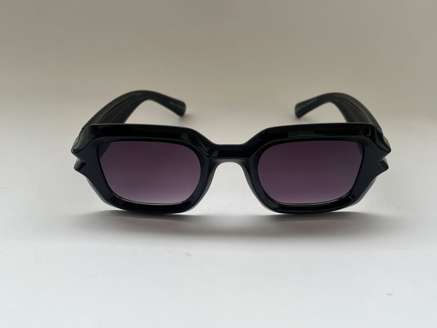MIDNIGHT BLACK GLOSSY FLICK SHADES