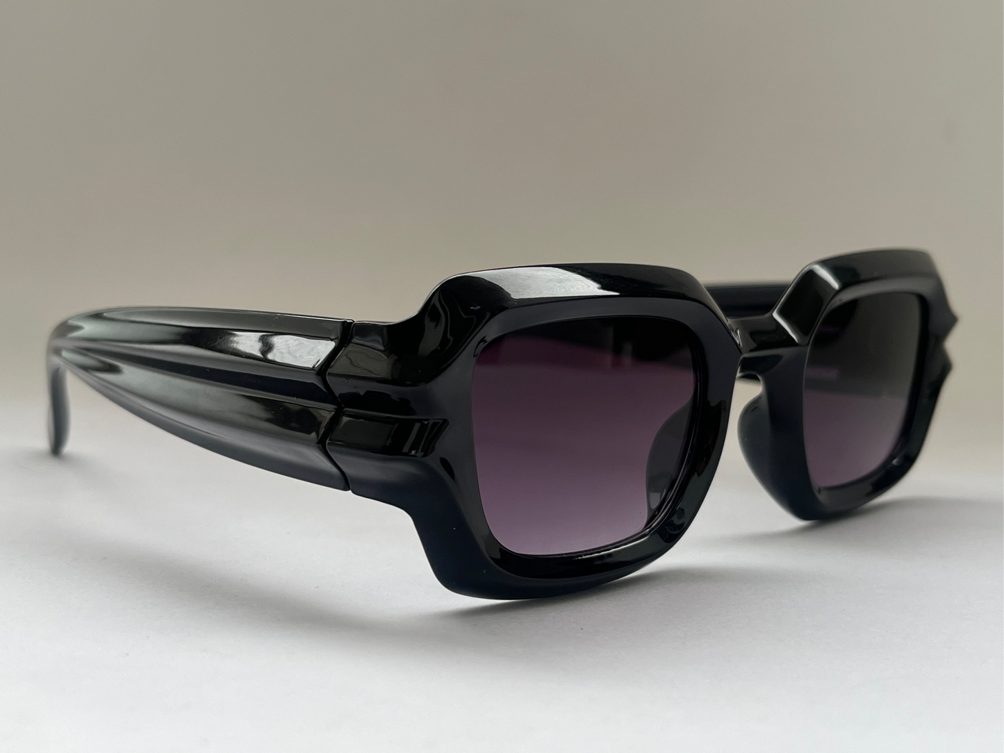 MIDNIGHT BLACK GLOSSY FLICK SHADES