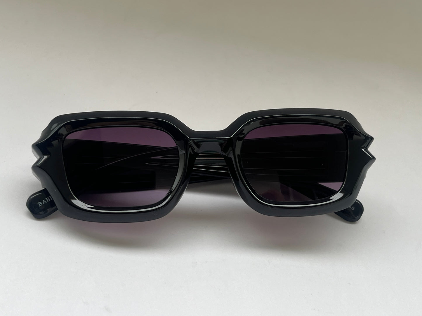 MIDNIGHT BLACK GLOSSY FLICK SHADES