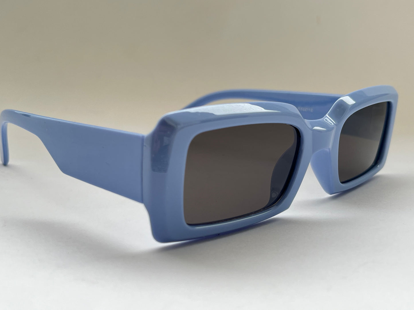 ELECTRIC BLUE RECTANGULAR SHADES [POWDER BLUE]