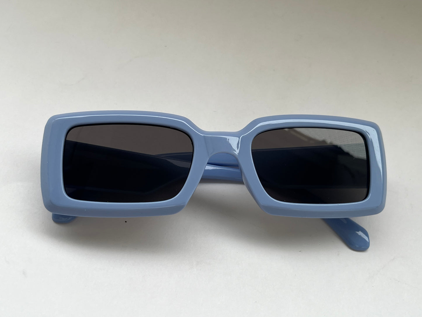 ELECTRIC BLUE RECTANGULAR SHADES [POWDER BLUE]