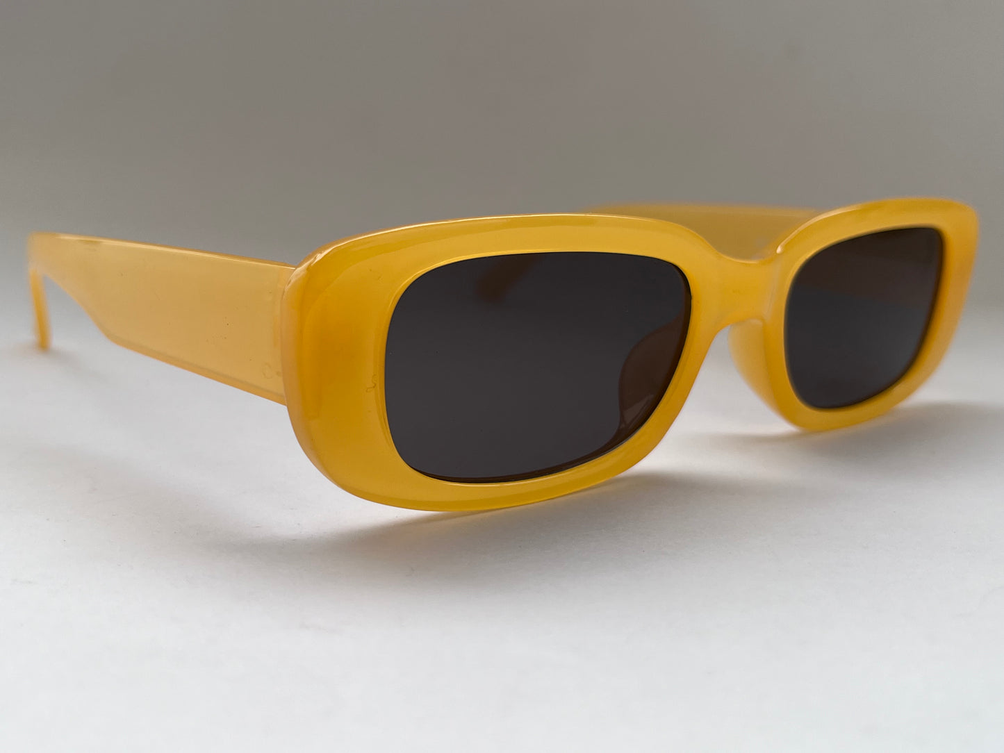 MELLOW YELLOW FROSTED WIDE SHADES