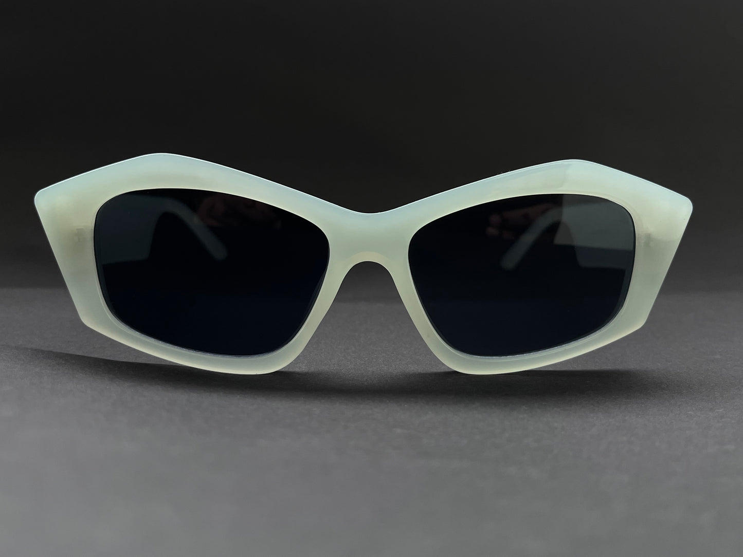 CLOUDSTORM GREY FUTURISTIC SHADES