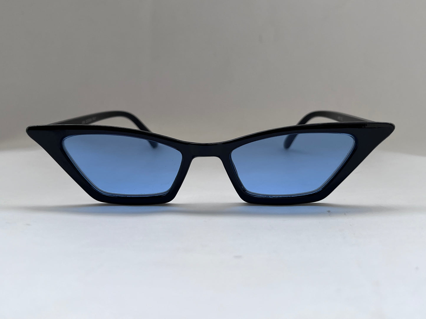 BLUE FOX SHARP EDGE SHADE