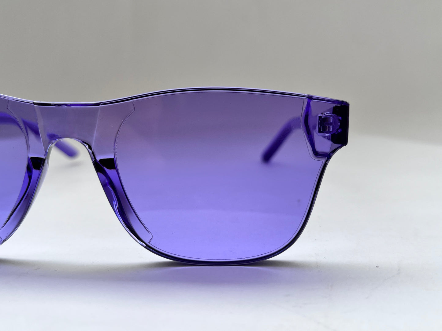 FRAMELESS PURPLE GLASS SHADES