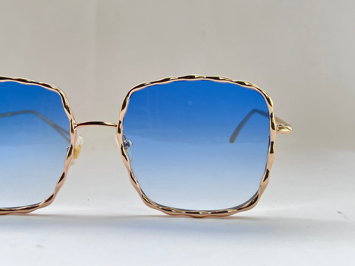 GOLDEN TWIST BLUE GRADIENT LUXE SHADES