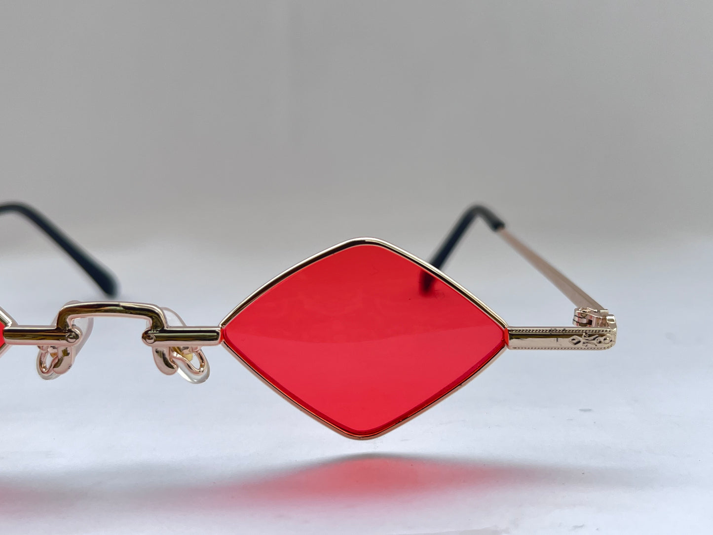 RED EYE MINI RHOMBUS PREMIUM SHADES