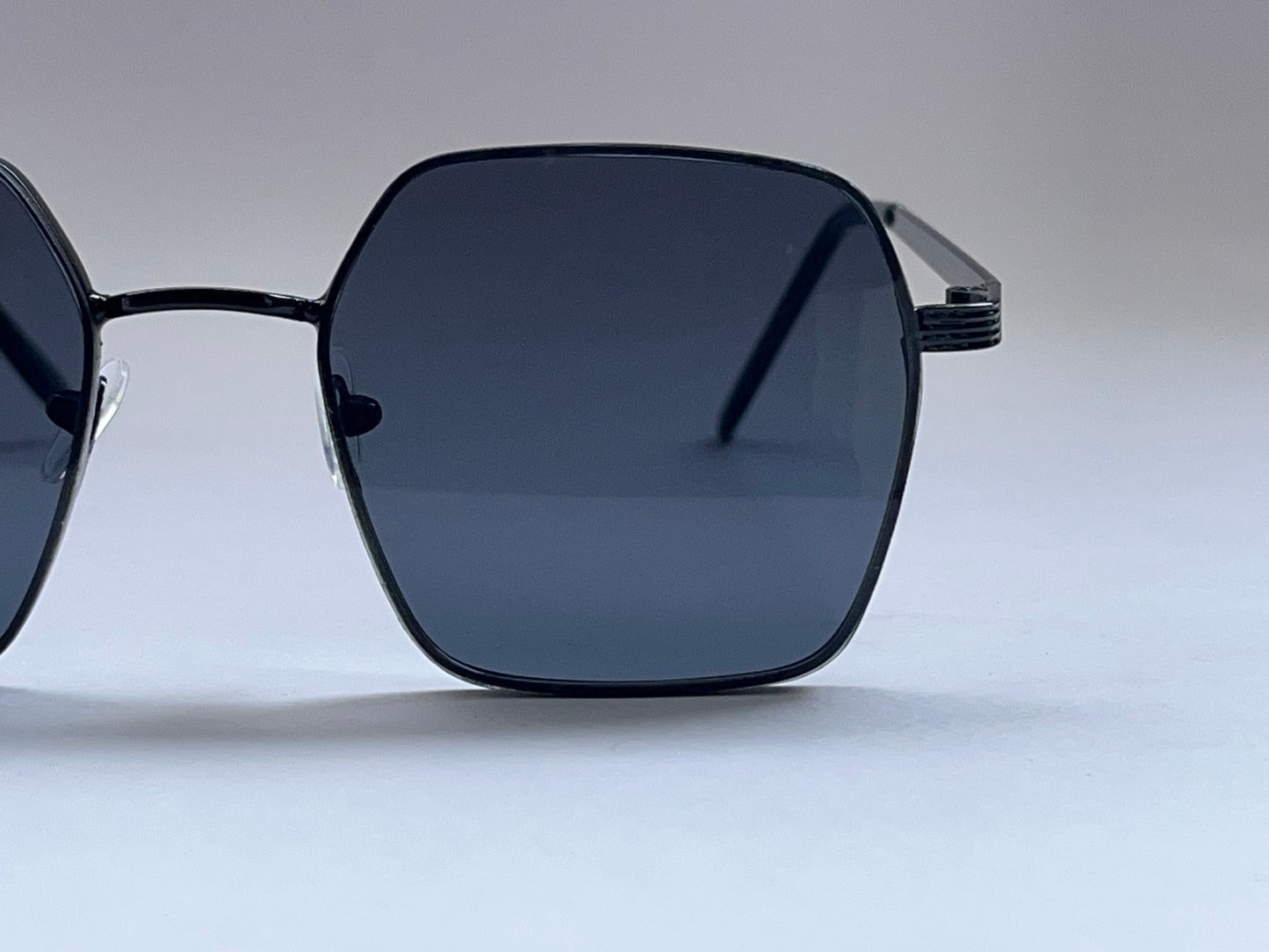 BLACK CLASSIC UNISEX SQUARE SUNGLASSES